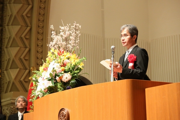 photo: Address by Koichi Tadenuma, president of Hitotsubashi University