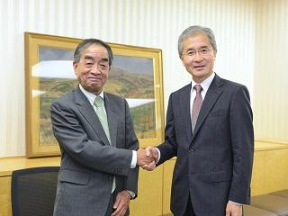 上野 淳氏と蓼沼学長