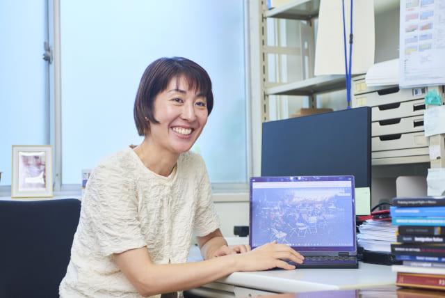 インタビュー中の様子