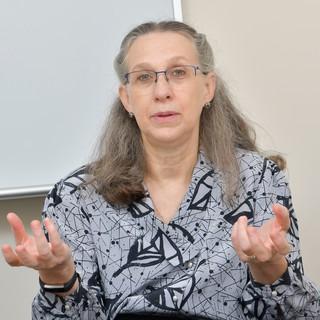 Vicki L. Beyer (ヴィッキー・バイヤー)氏