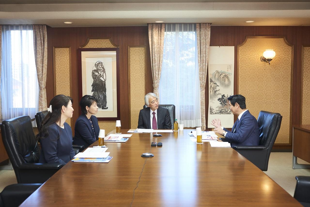 画像：「東京商工リサーチ コモンズ」開設記念座談会の様子