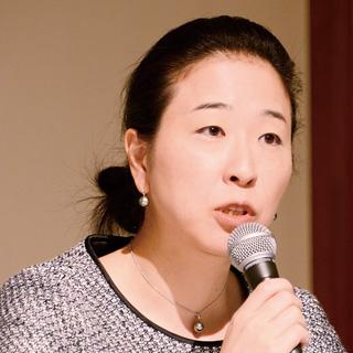 佐野綾子氏写真