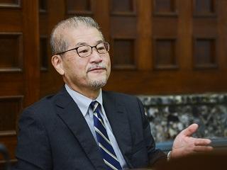 画像：インタビュー中の齋藤 雅弘氏 3