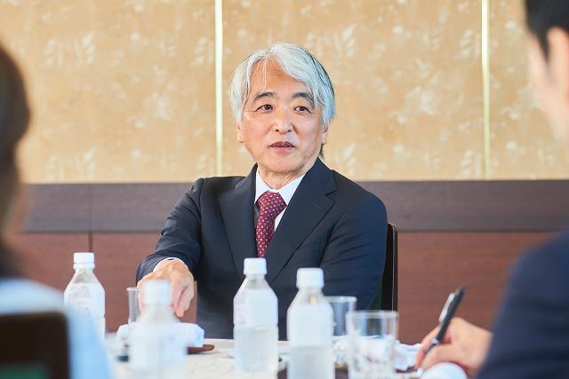 画像：対談の様子4