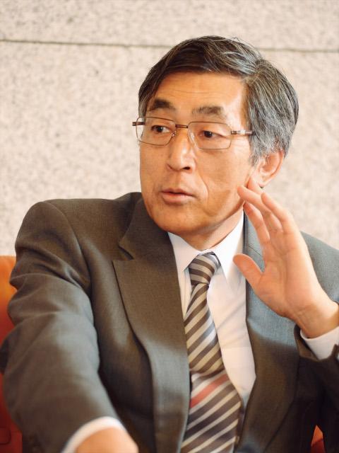 対談風景-山内 進学長3