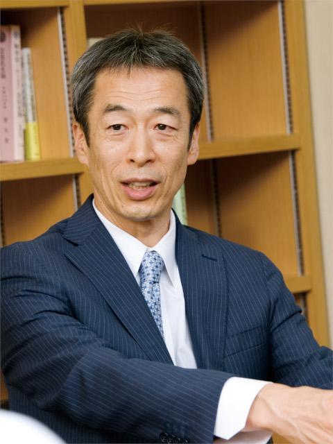 対談中の古澤教授