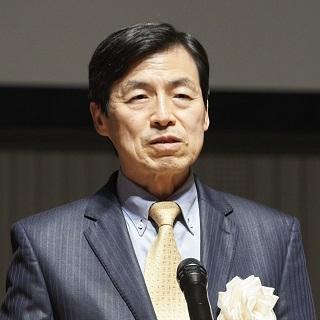 大月 康弘