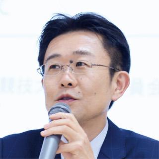 西中 隆氏