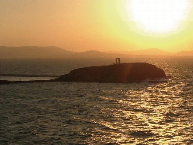 ナクソス島のアポロン神殿址
